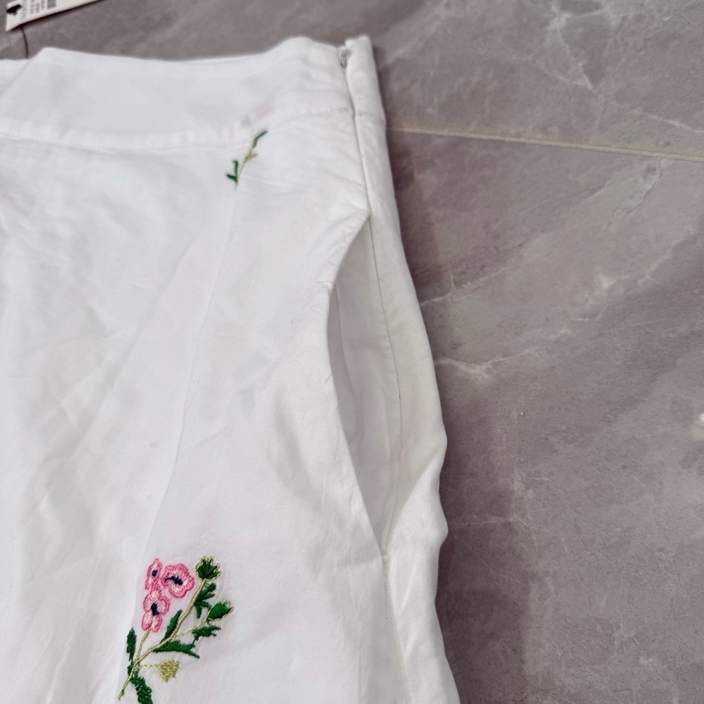 Women’s Talbots Embroidered Midi Skirt Tossed Wildflower Size 4 Pockets Cotton - Picture 8 of 16